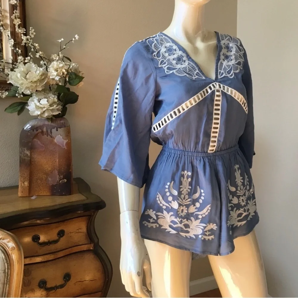 Romper - Picture 1 of 6